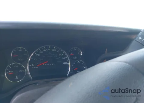 2017 Chevrolet Express 2500 Work Van z USA, uszkodzony, nr VIN 1GCWGBFF9H1109768